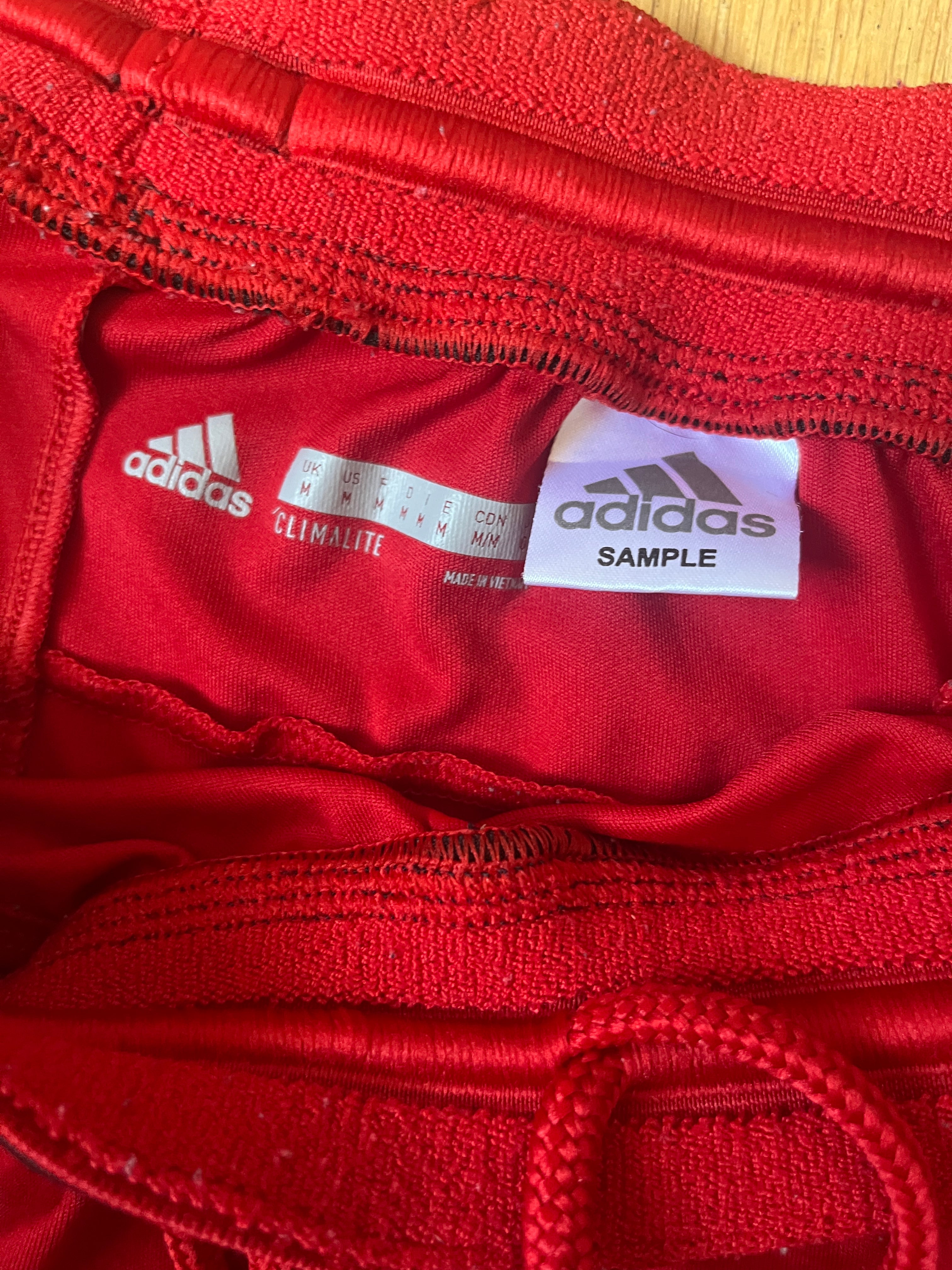 Adidas sample red medium item label photo